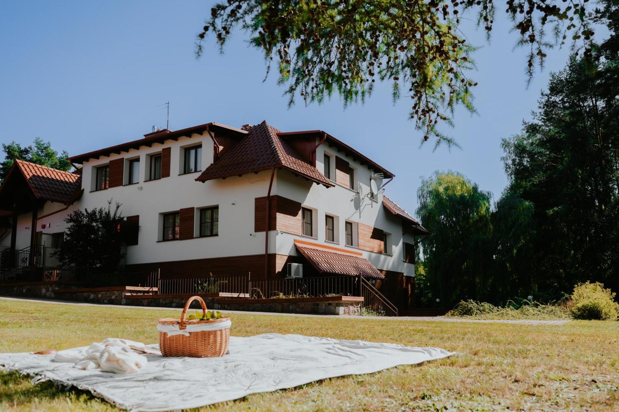 Kwatera W Lesniczowce Czarne Karszanek エクステリア 写真